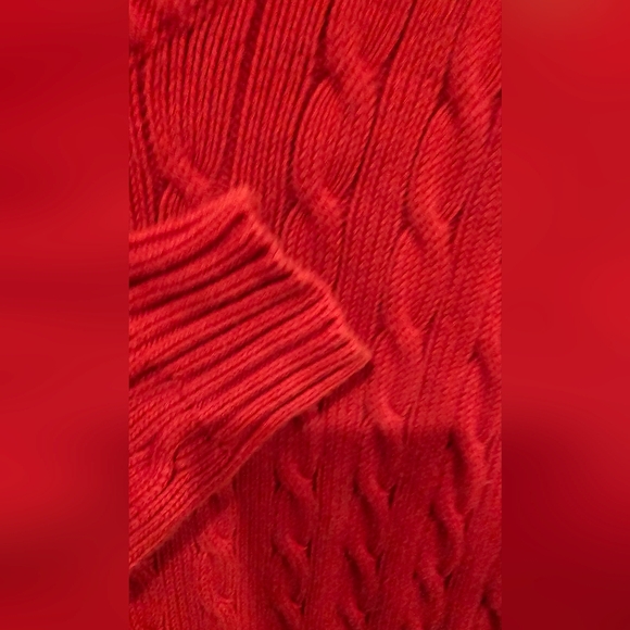 NWOT L-RL Women's V-Neck Cable Knit Red Sweater With Gold Logo Size-M - Picture 7 of 8
